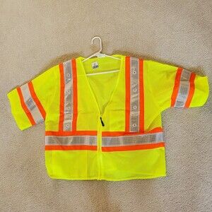 NWT Frog Wear XL Reflective Vest, LED Light Battery Operated Safety Vest